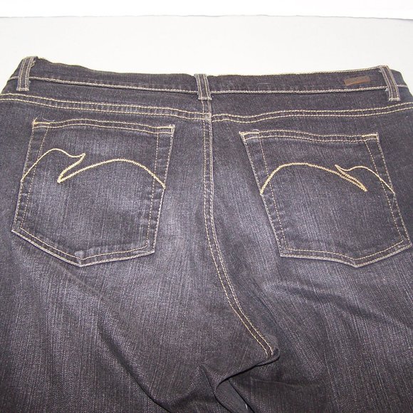 WOMEN'S GLORIA VANDERBILT BLACK BOOT CUT JEANS - Picture 4 of 8